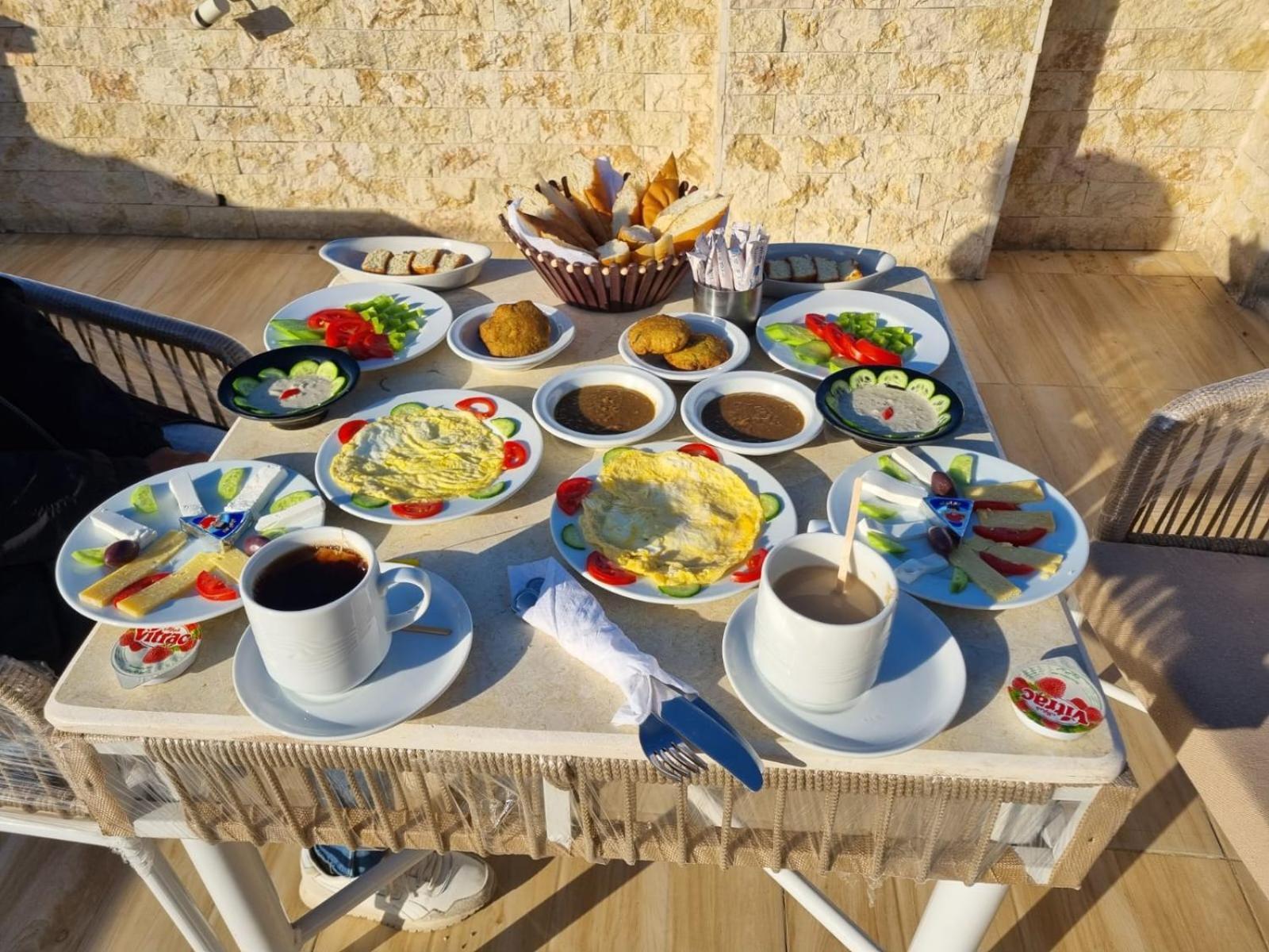 Rehana Pyramids Hotel Kafrat al Jabal Exterior photo