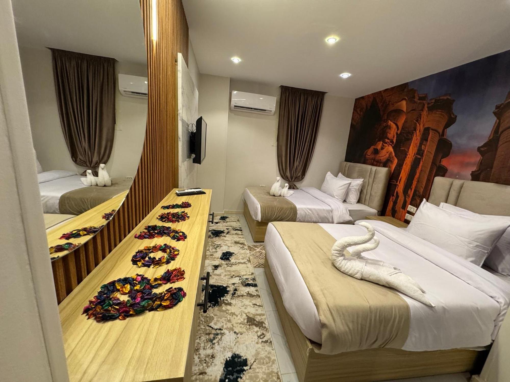 Rehana Pyramids Hotel Kafrat al Jabal Exterior photo